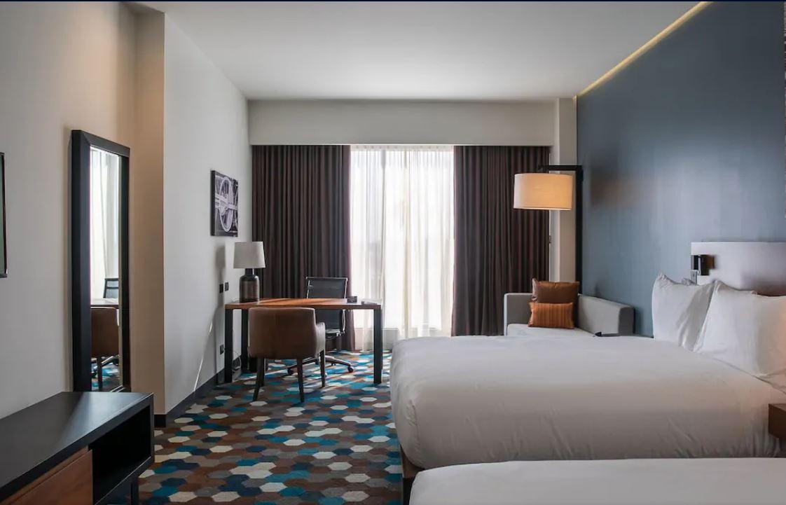 Doubletree By Hilton Celaya Селая Экстерьер фото